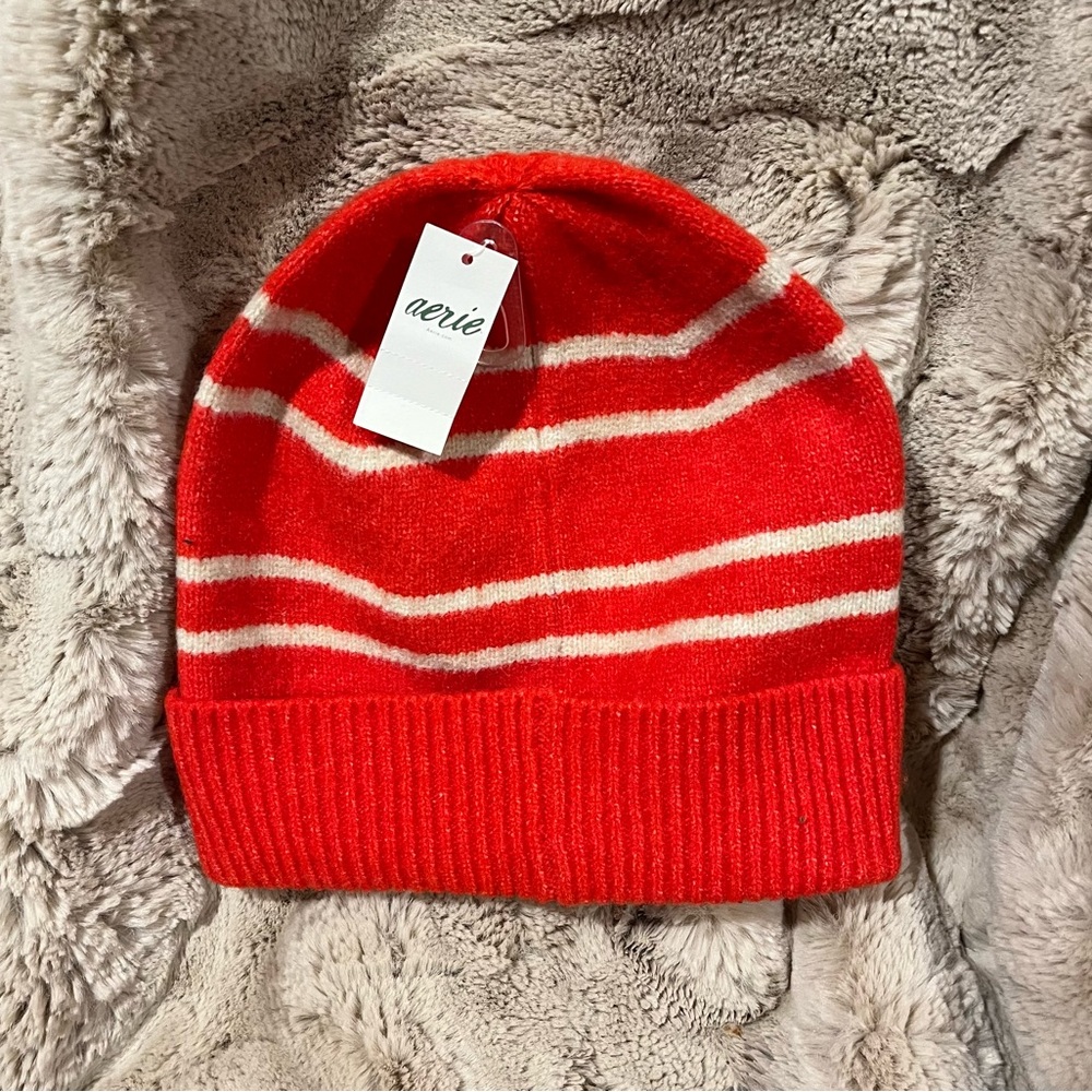 Aerie Ribbed Knit Striped Winter Beanie Cap Hat Vibrant Red & White OS